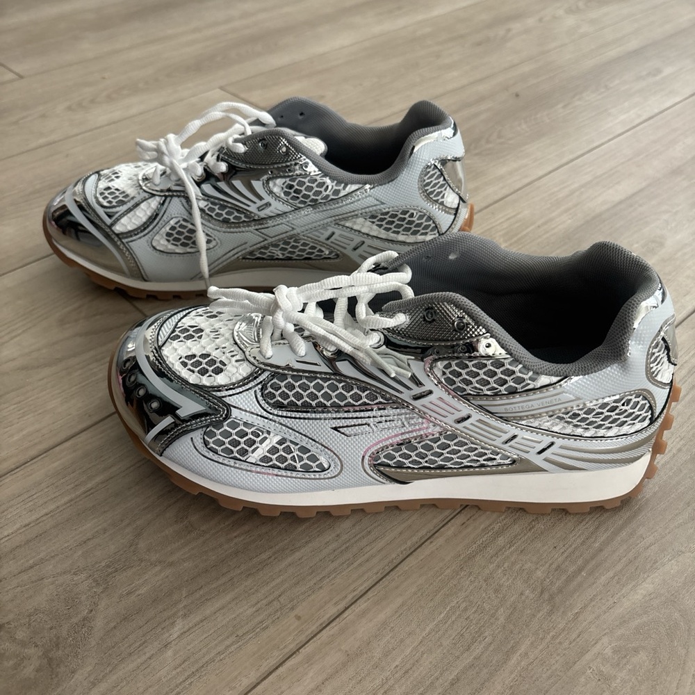 Orbit sneakers